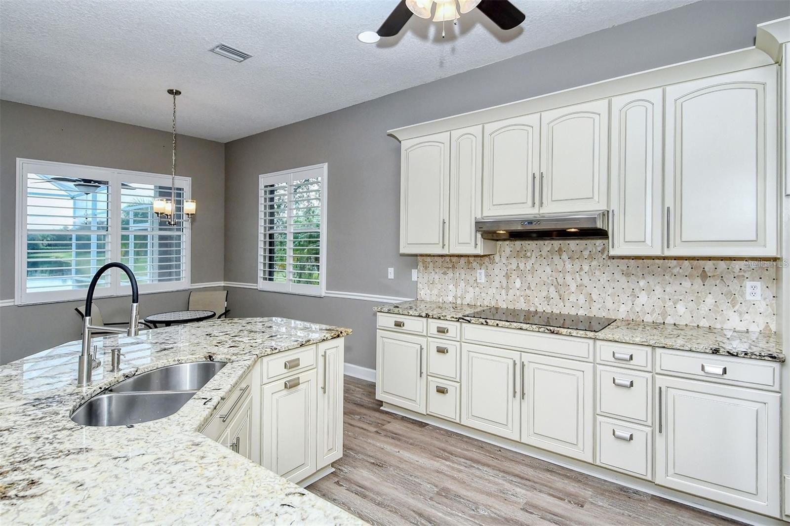 Image 21 of 50 For 6807 Sagebrush Circle