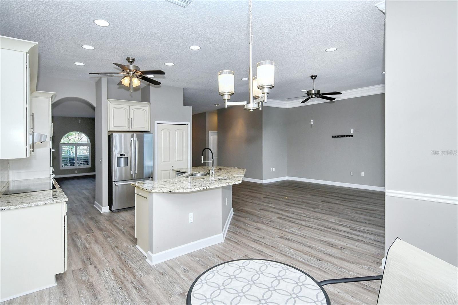 Image 23 of 50 For 6807 Sagebrush Circle