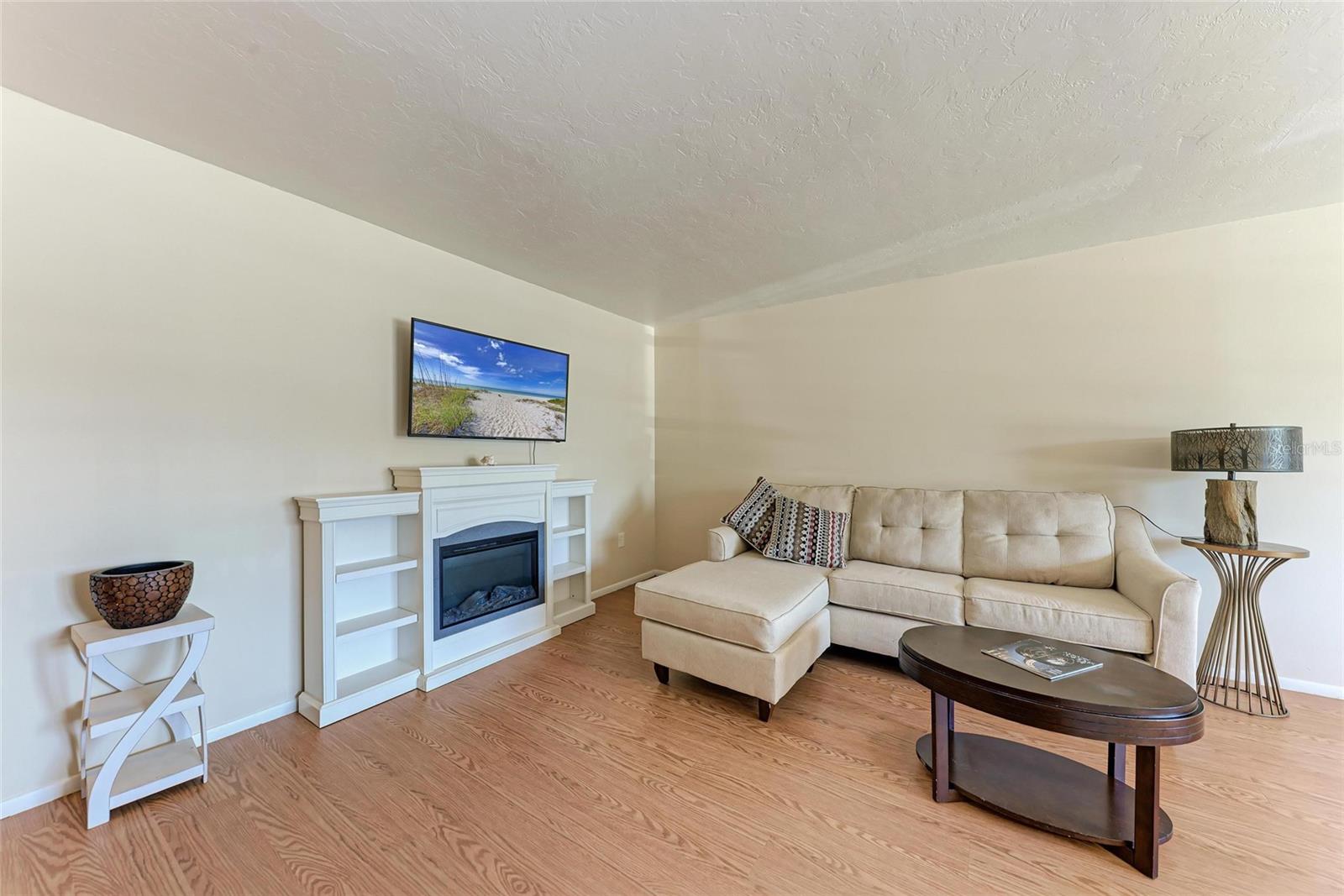 Image 11 of 30 For 4444 Swift Road 46