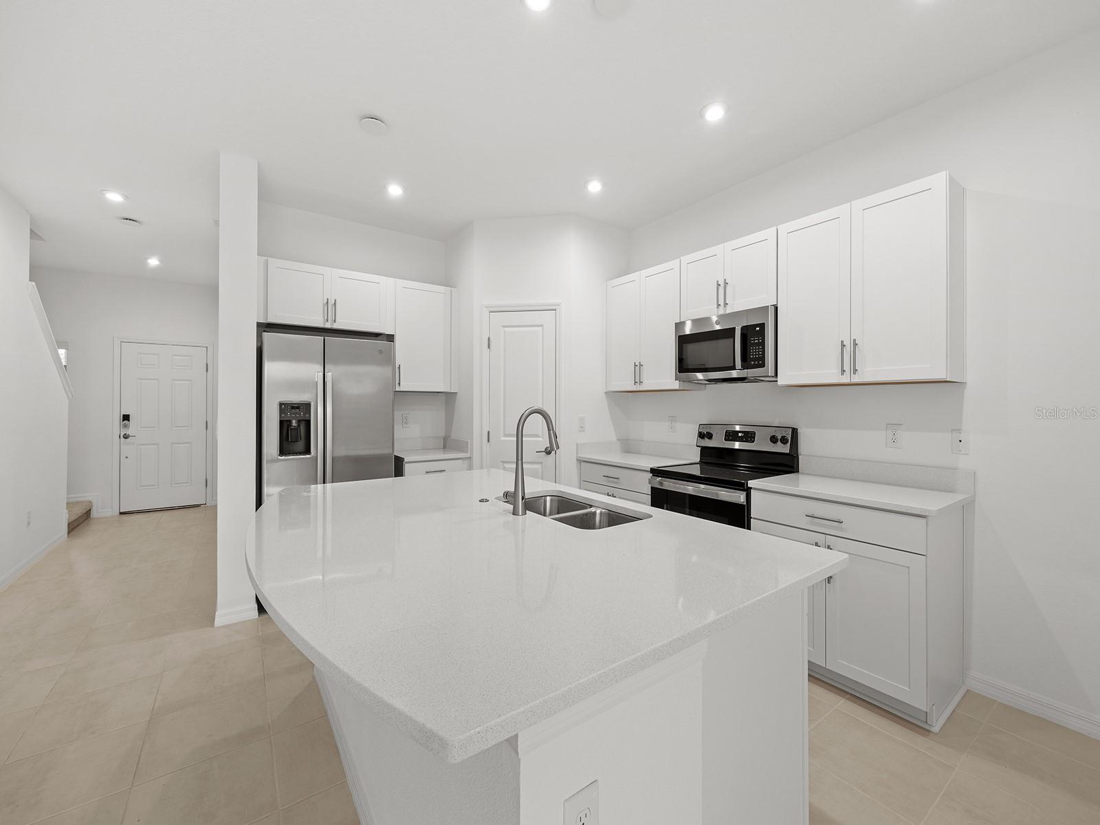 Image 7 of 37 For 8581 Lunar Skye Street