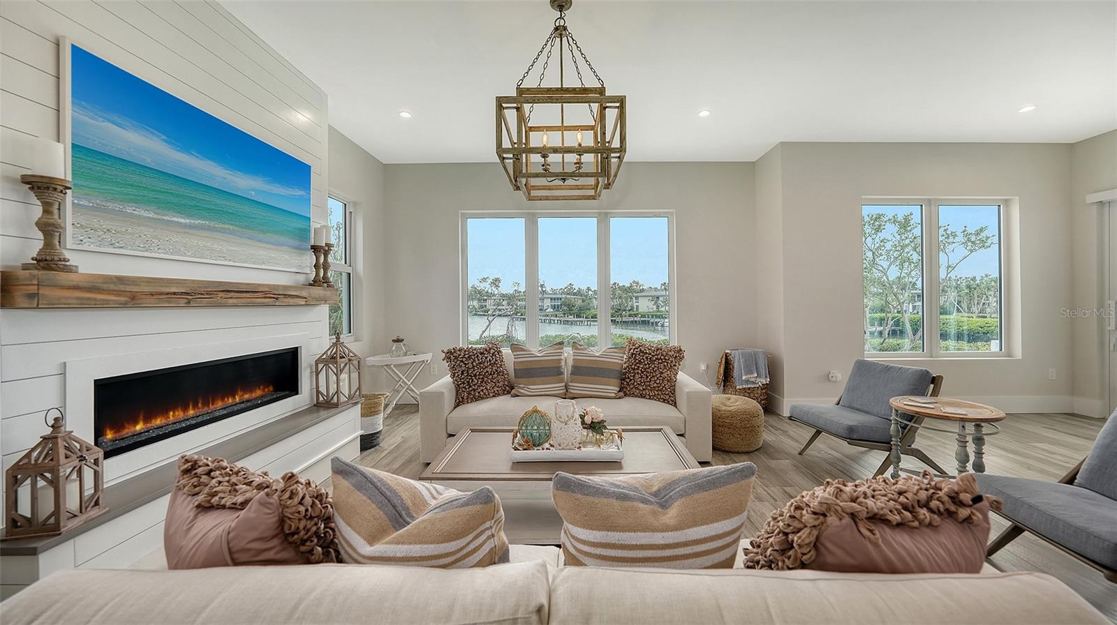 Image 12 of 20 For 6800 Longboat Drive S