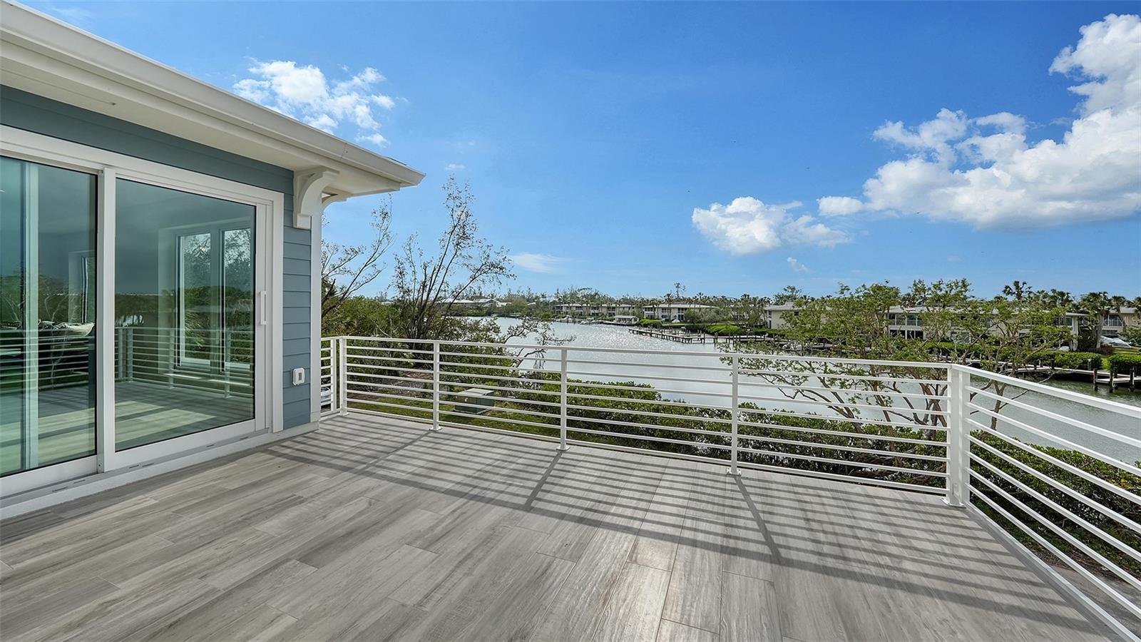 Image 4 of 20 For 6800 Longboat Drive S