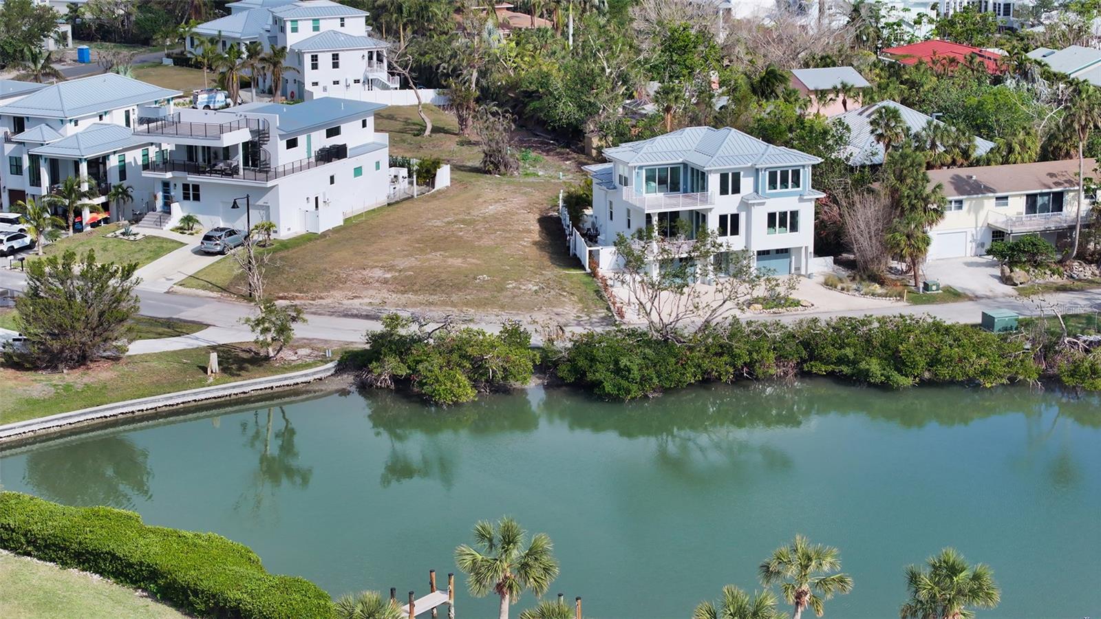 Image 8 of 20 For 6800 Longboat Drive S