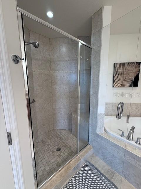 Image 16 of 43 For 7710 Lake Vista Court 302