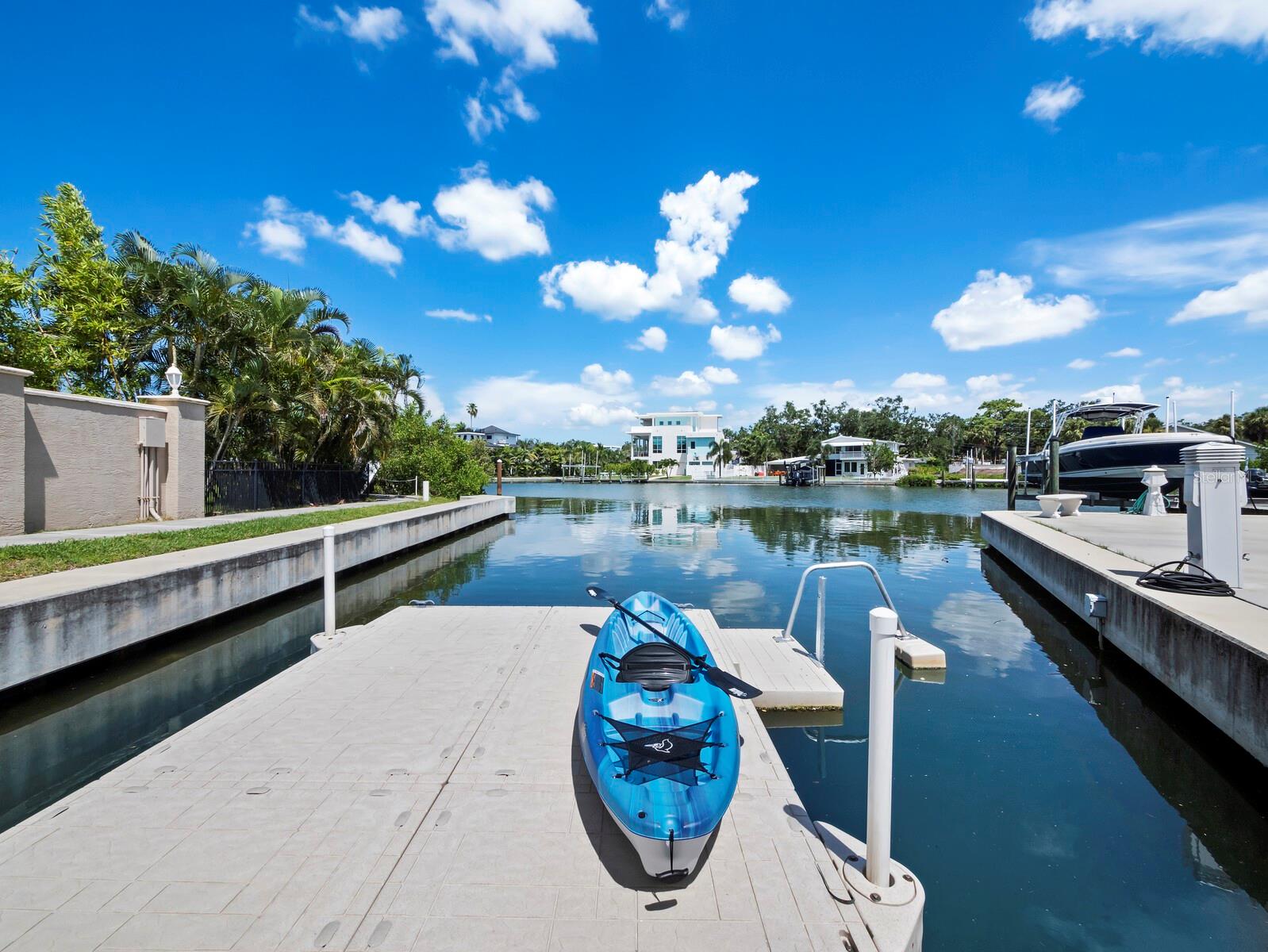 Image 40 of 57 For 1709 Tamiami Trail 525