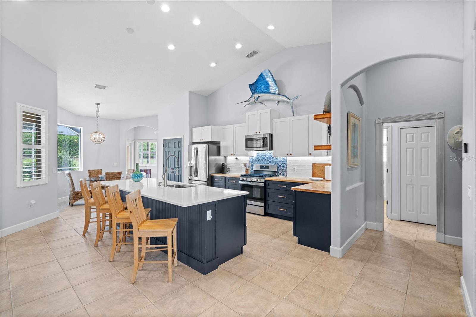 Image 13 of 64 For 7914 Edmonston Circle