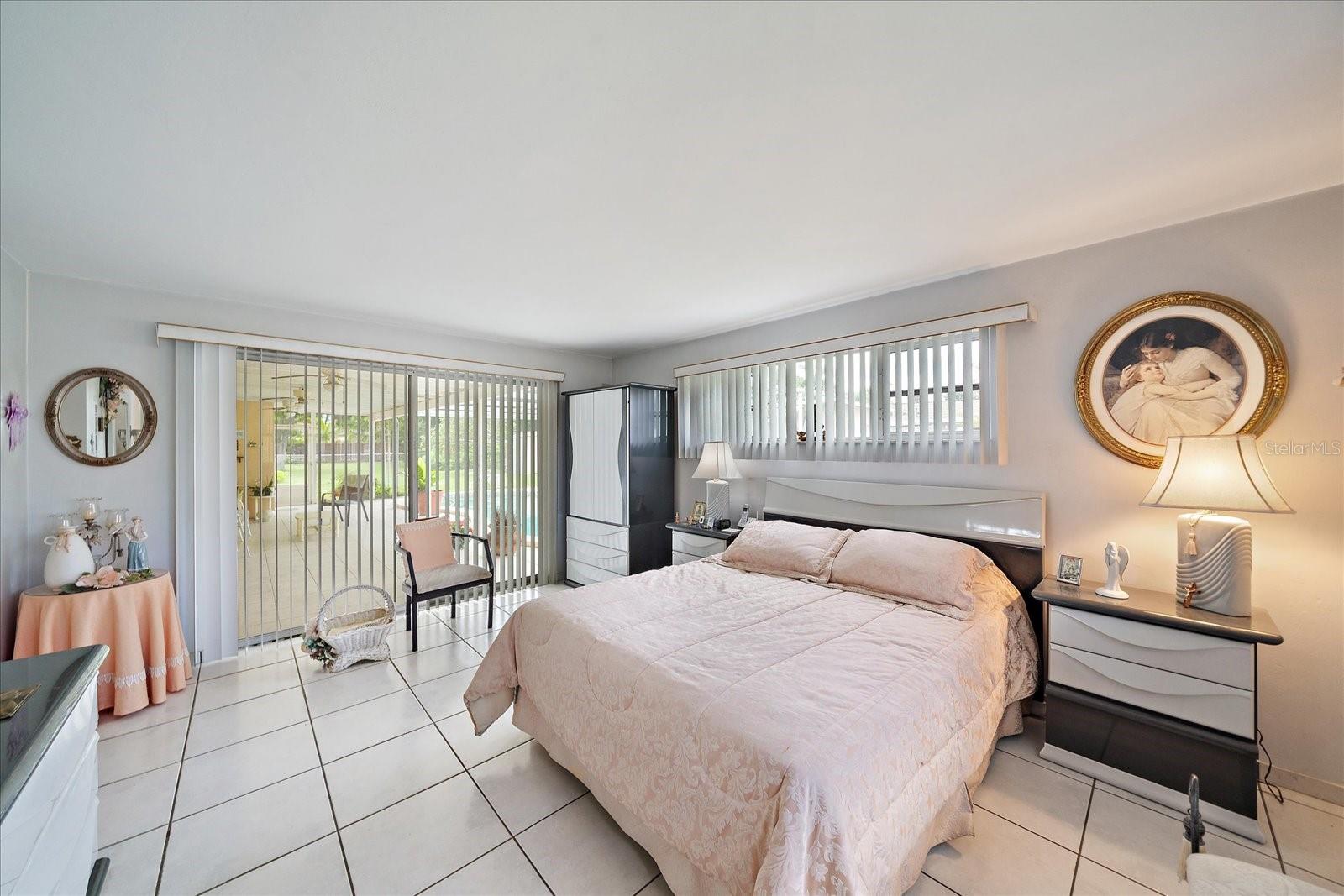 Image 17 of 38 For 2733 Botany Avenue