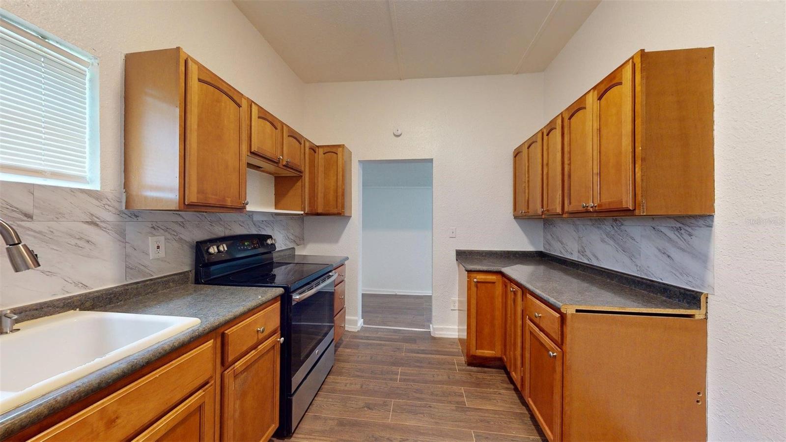 Image 12 of 26 For 1510 10th Street W