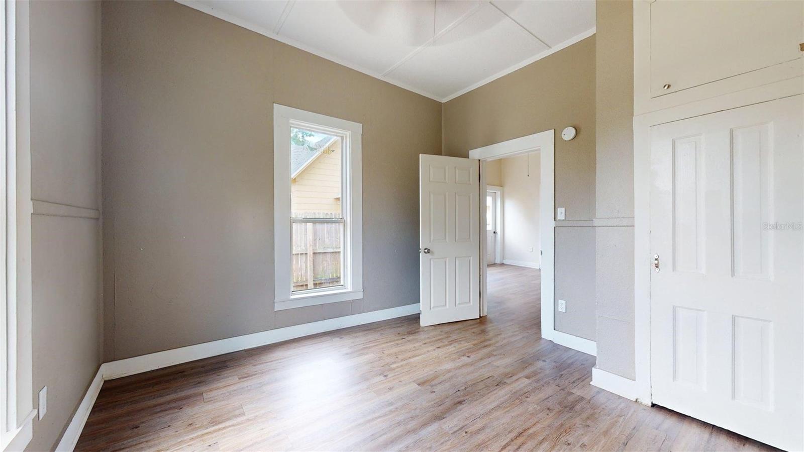 Image 18 of 26 For 1510 10th Street W