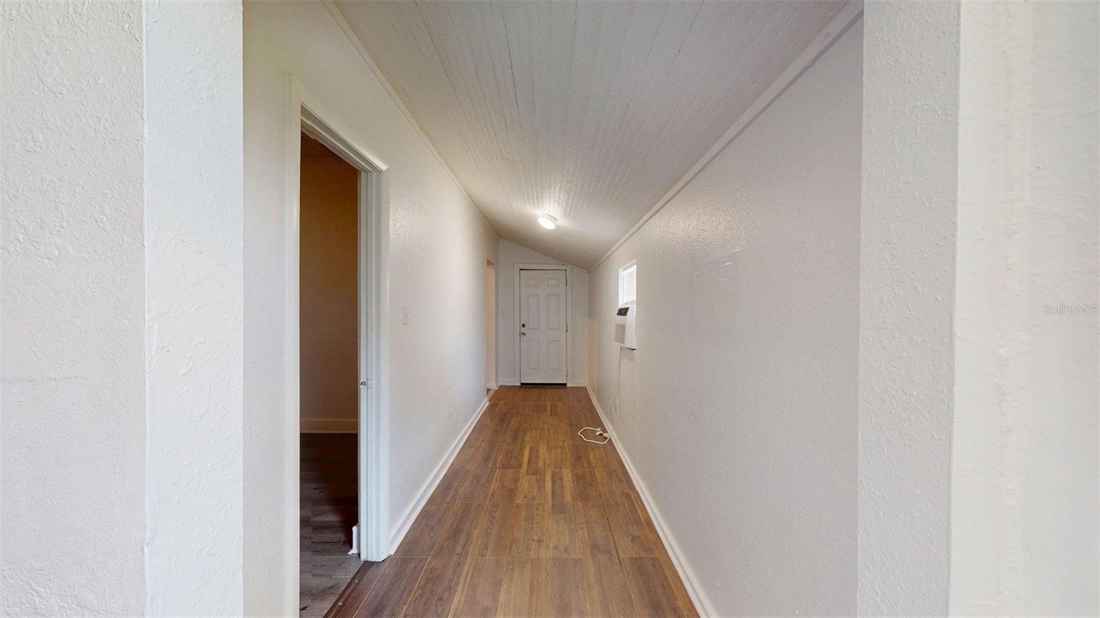 Image 7 of 26 For 1510 10th Street W