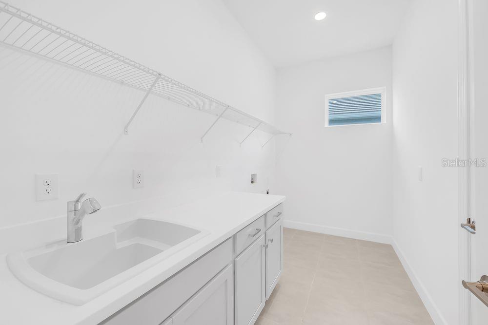 Image 21 of 57 For 8084 Moonbeam Avenue