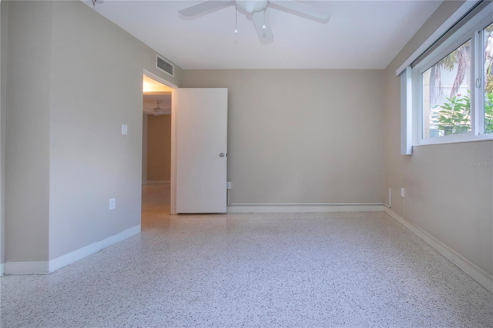 Image 15 of 45 For 2155 Wood Street 6a