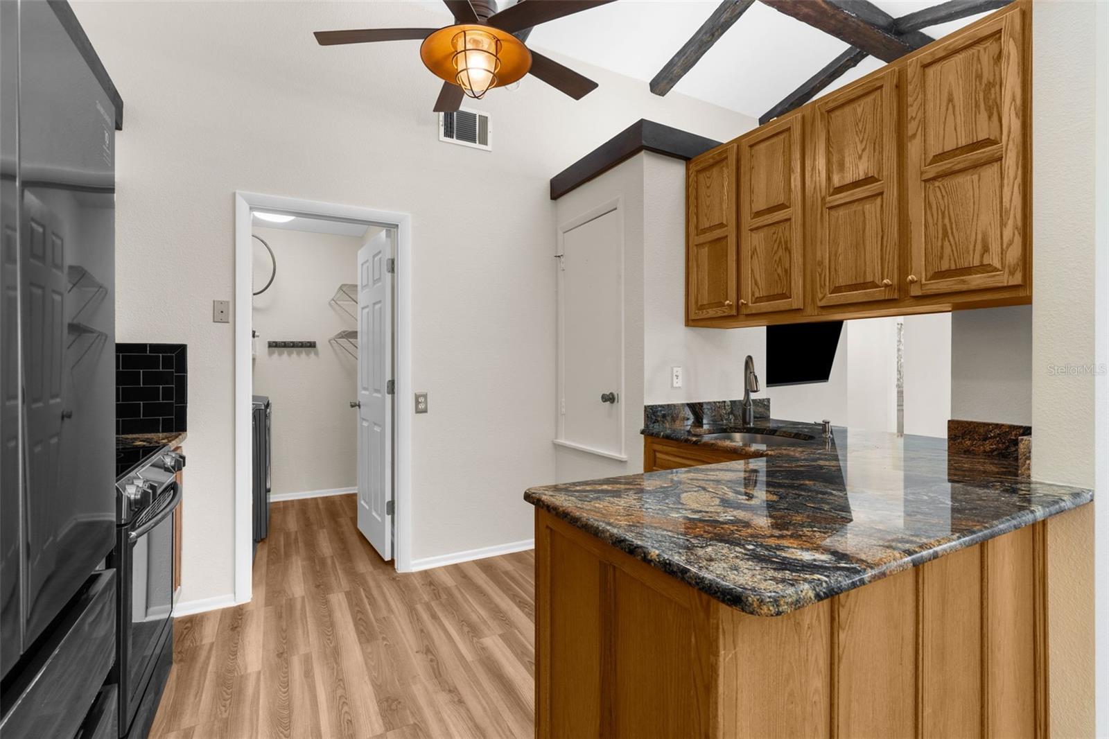 Image 10 of 22 For 5948 Mashie Circle