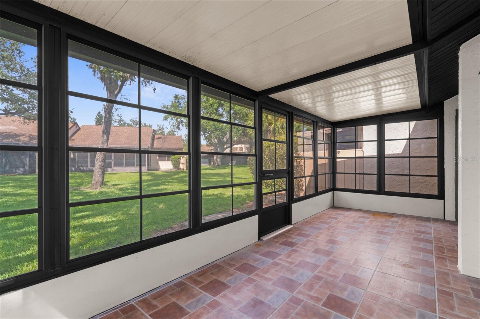 Image 21 of 22 For 5948 Mashie Circle