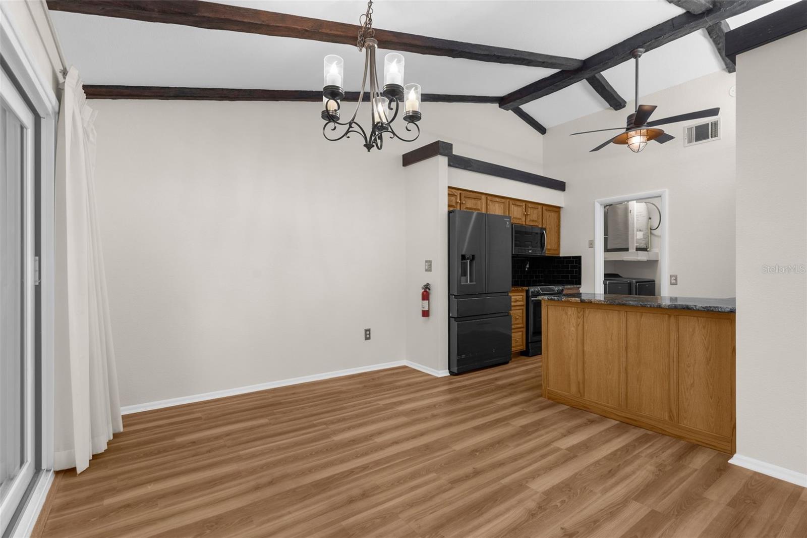 Image 6 of 22 For 5948 Mashie Circle