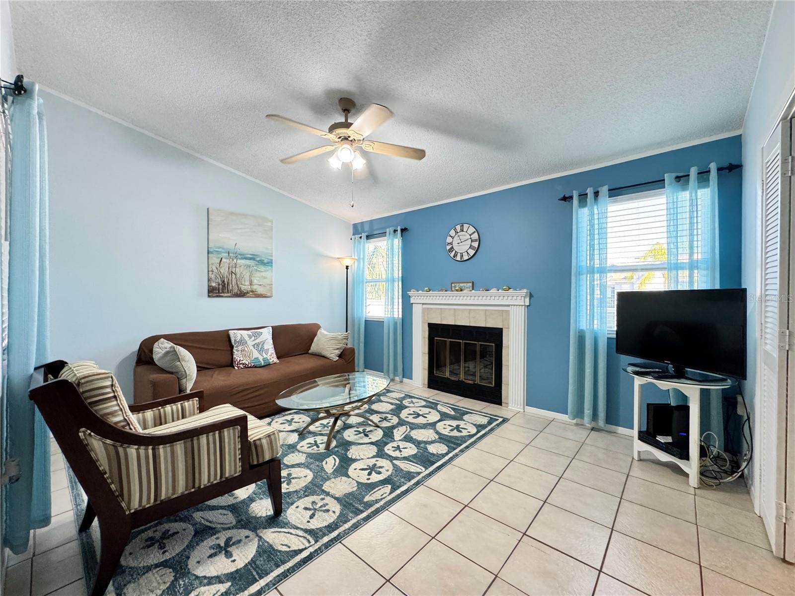 Image 5 of 31 For 3821 59th Avenue W 3821