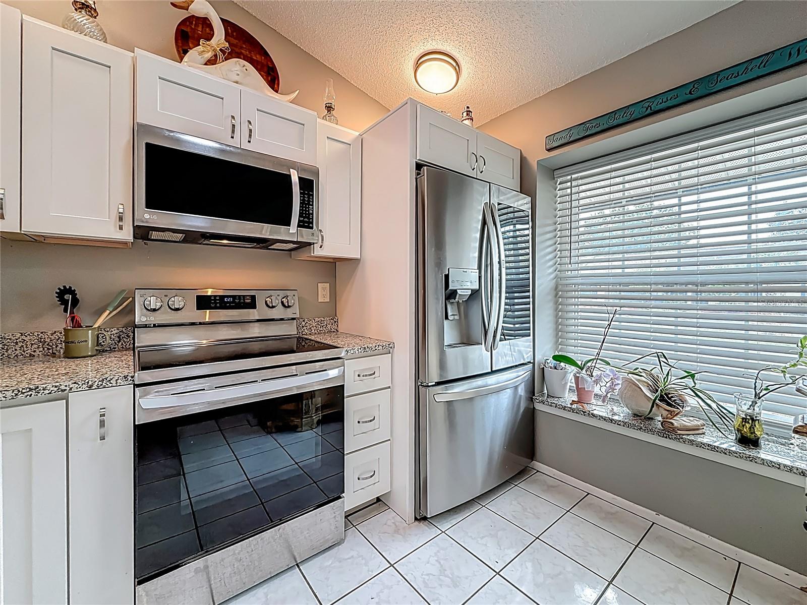Image 4 of 31 For 3911 La Costa Lane