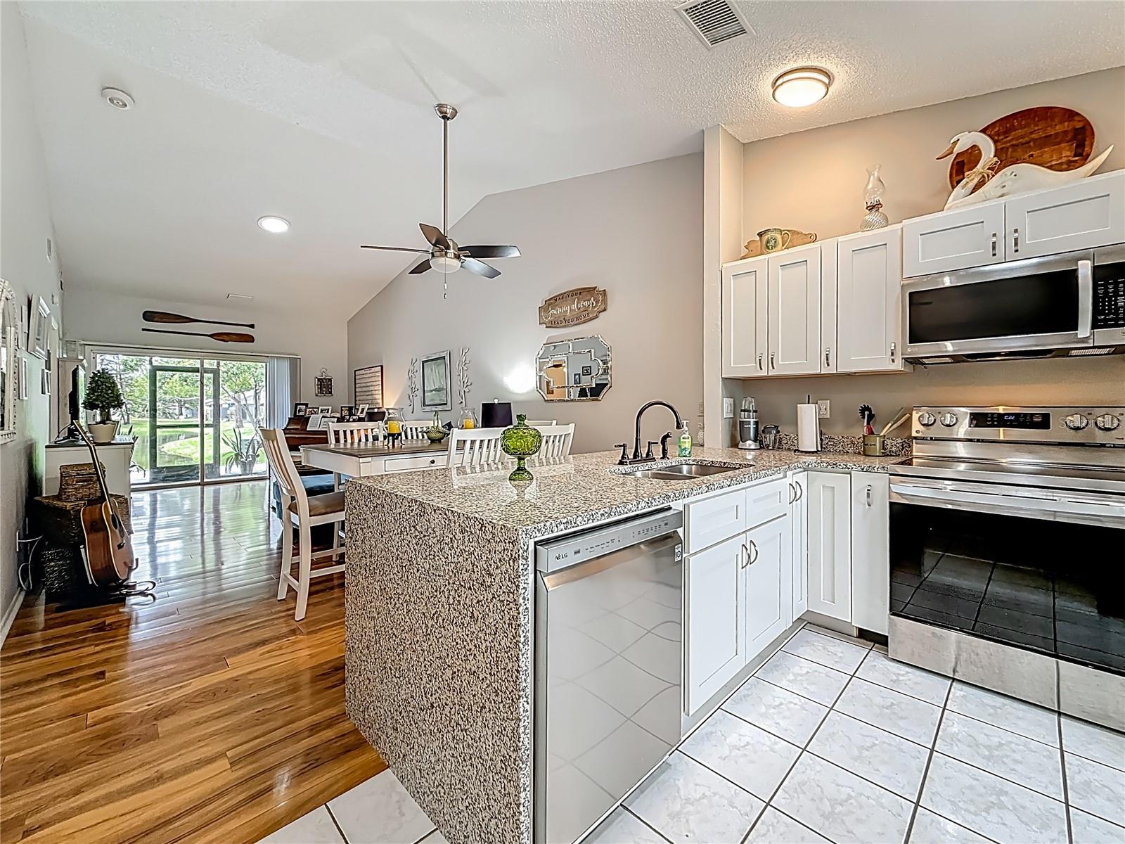 Image 6 of 31 For 3911 La Costa Lane