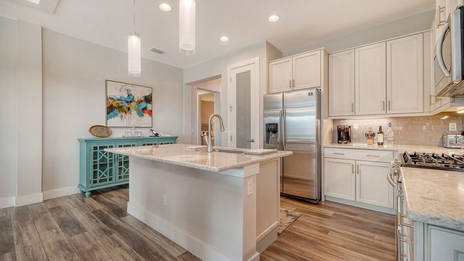 Image 17 of 39 For 7668 Registrar Way
