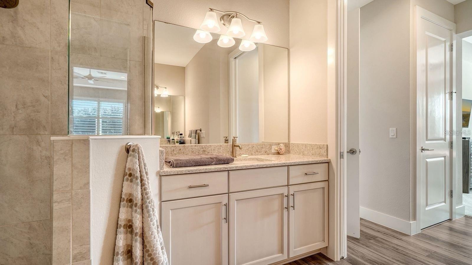 Image 22 of 39 For 7668 Registrar Way