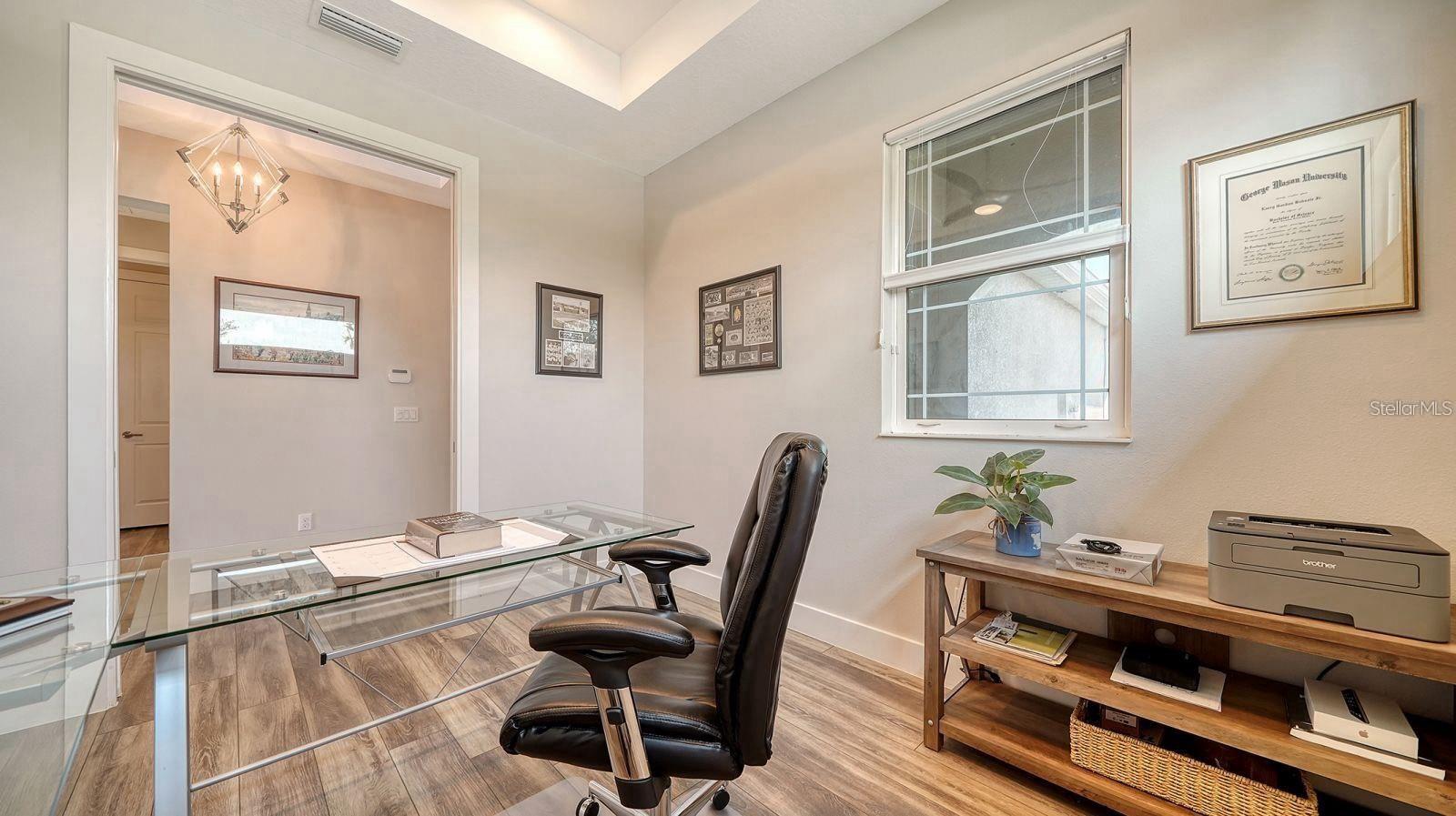 Image 7 of 39 For 7668 Registrar Way