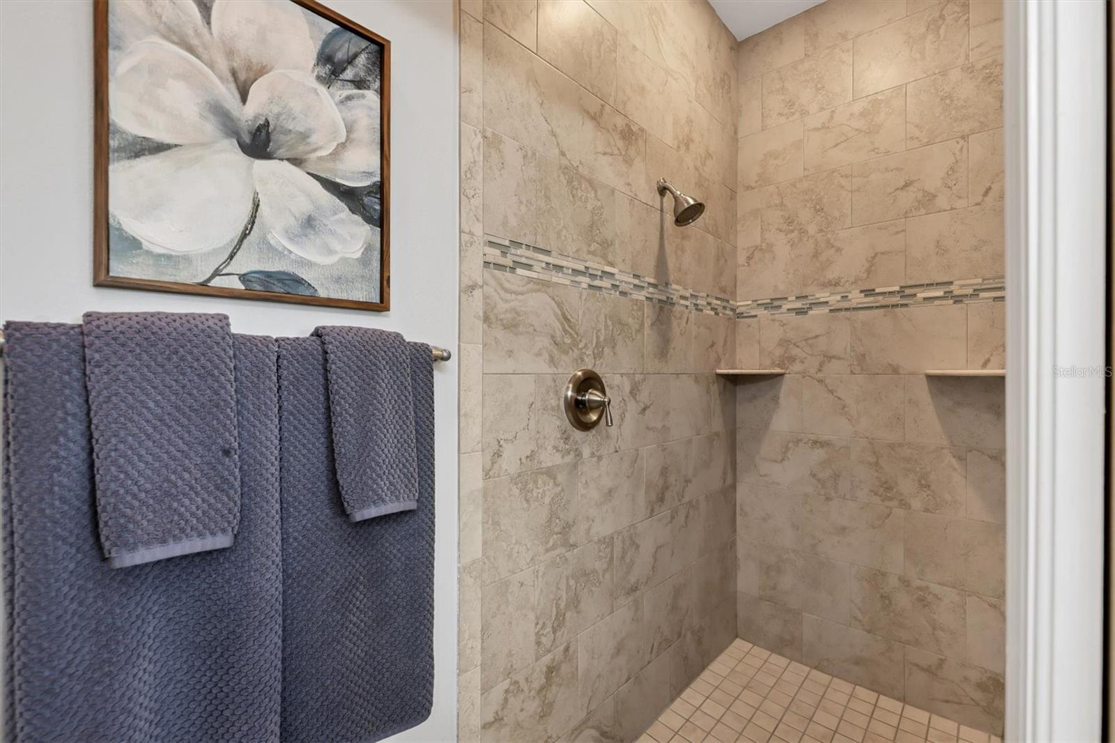 Image 13 of 40 For 6628 7th Avenue Circle W