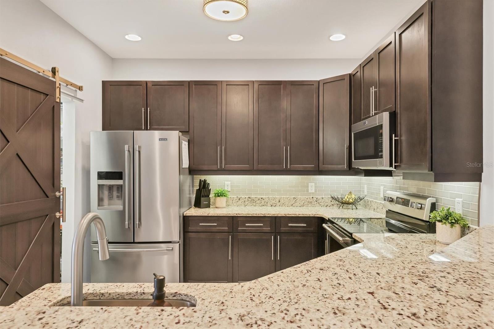 Image 15 of 40 For 6628 7th Avenue Circle W