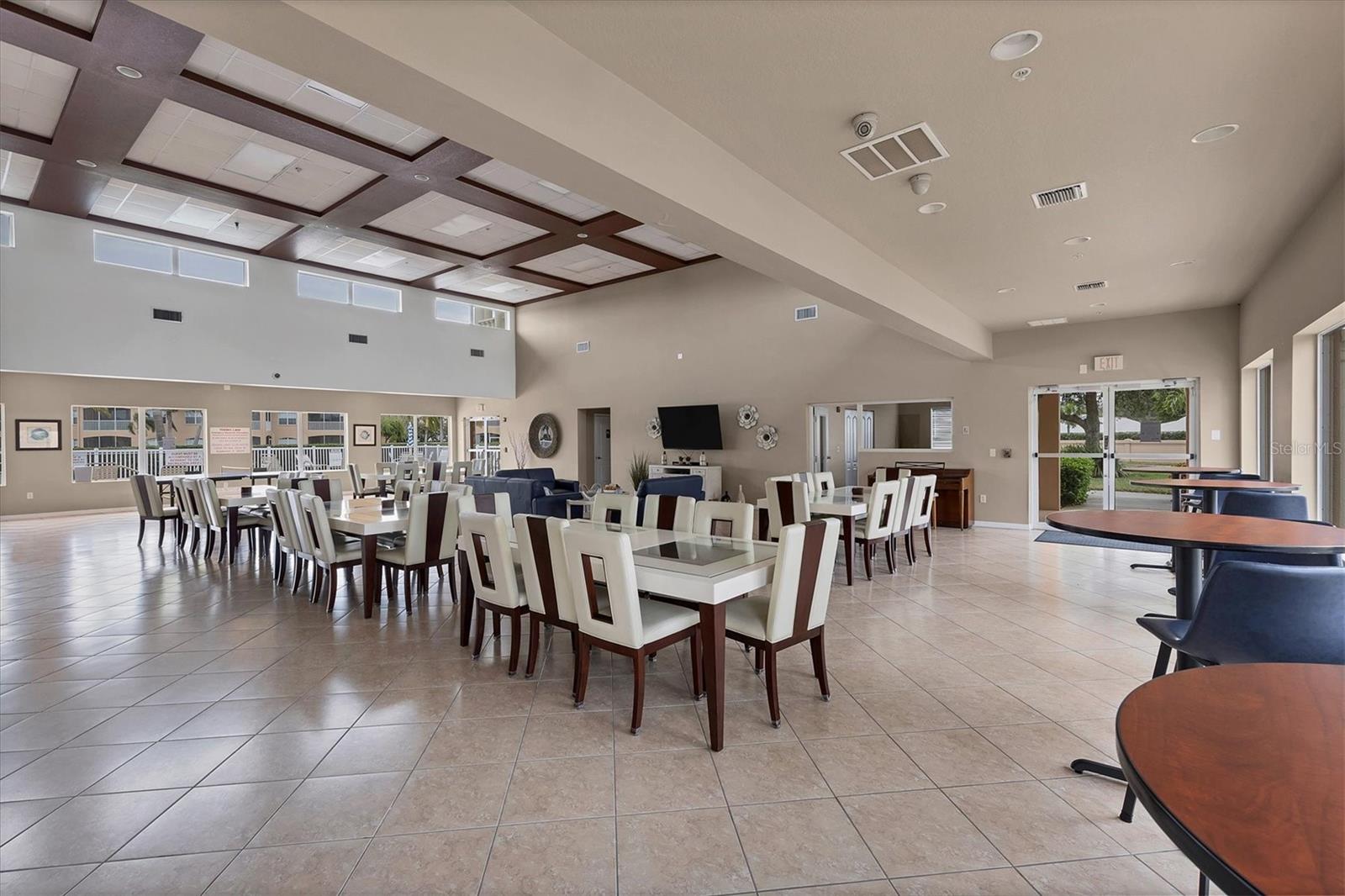 Image 31 of 40 For 6628 7th Avenue Circle W