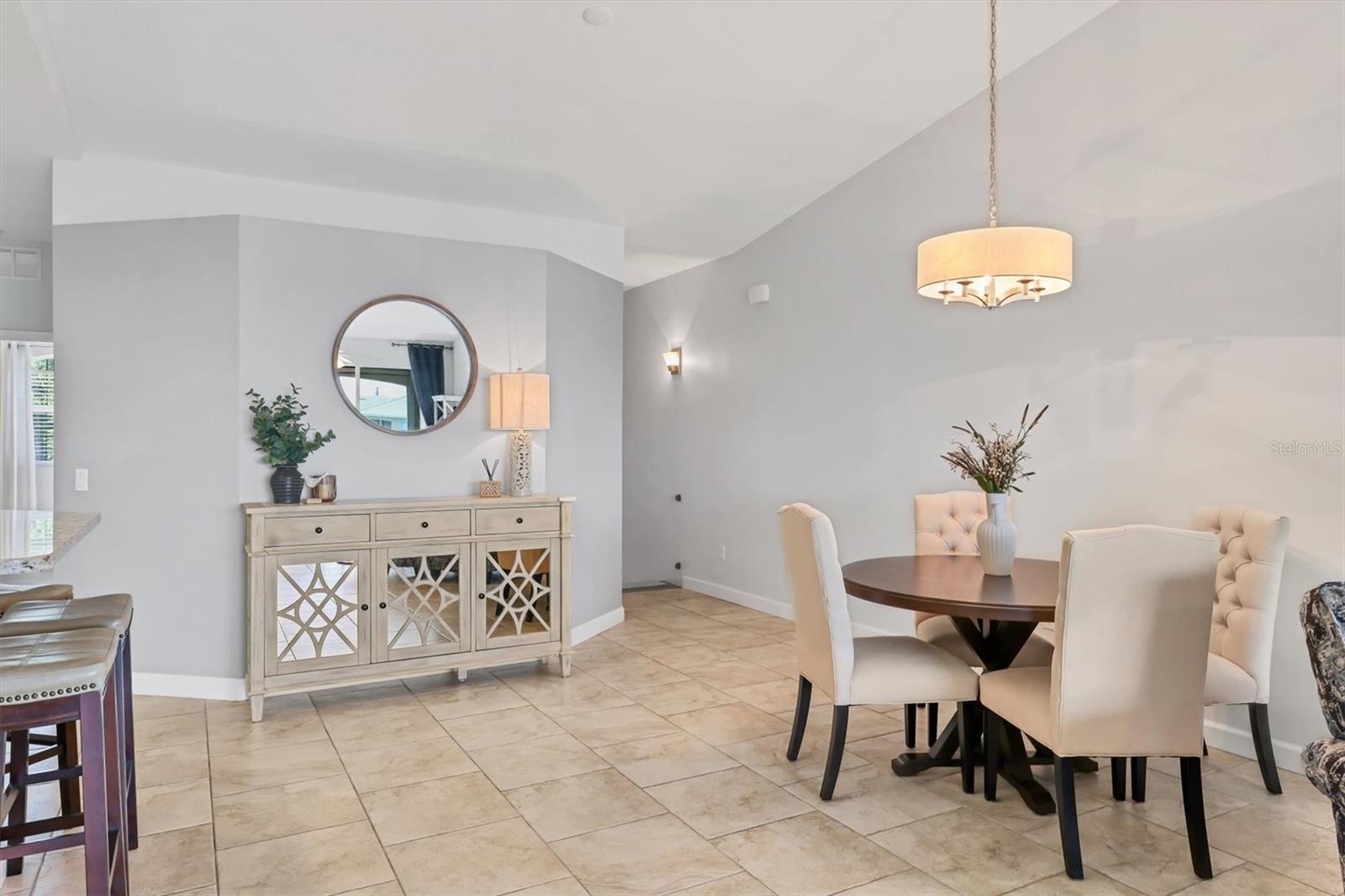 Image 6 of 40 For 6628 7th Avenue Circle W