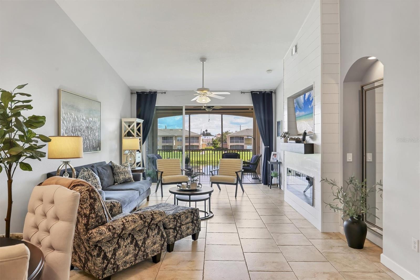 Image 7 of 40 For 6628 7th Avenue Circle W