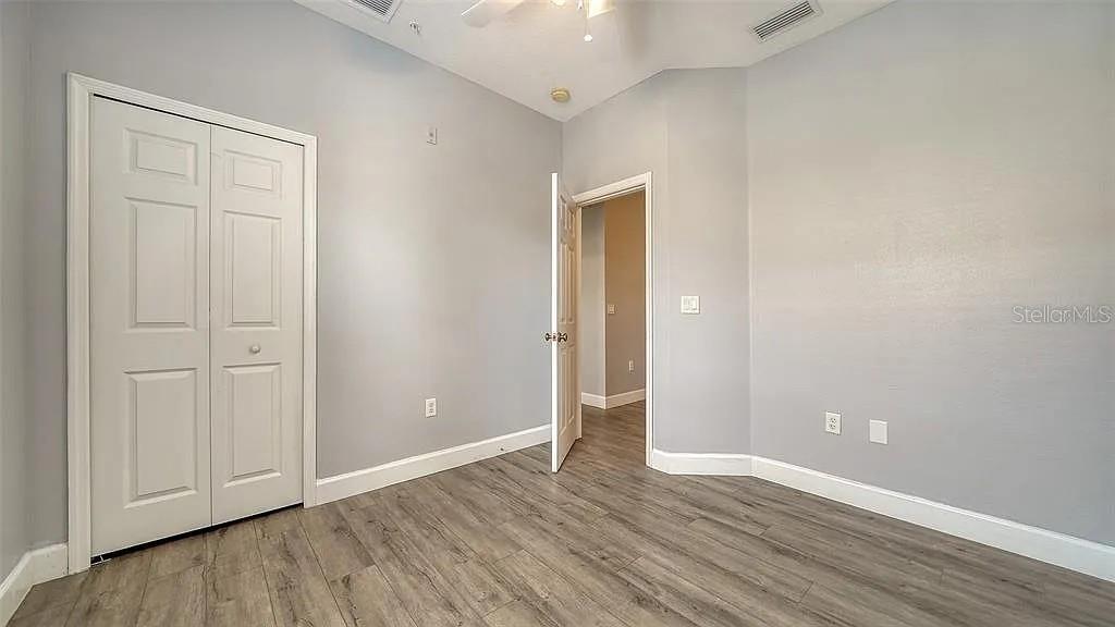 Image 11 of 26 For 7983 Limestone Lane 14-201