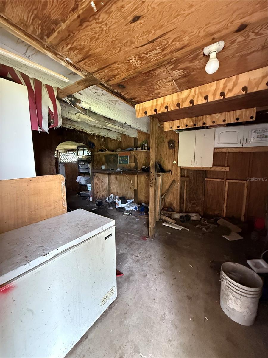 Image 10 of 30 For 2104 37th Avenue E