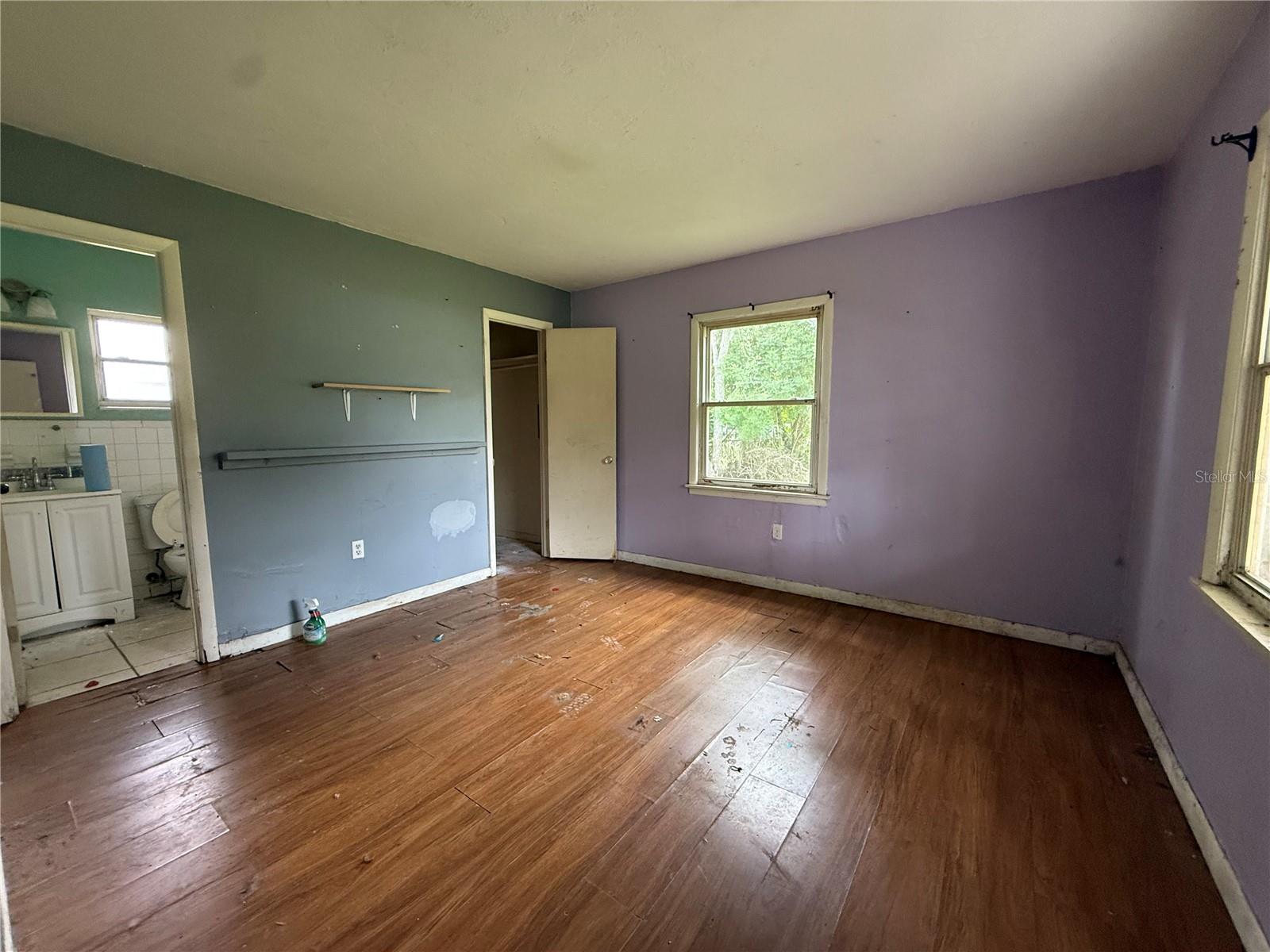 Image 25 of 30 For 2104 37th Avenue E