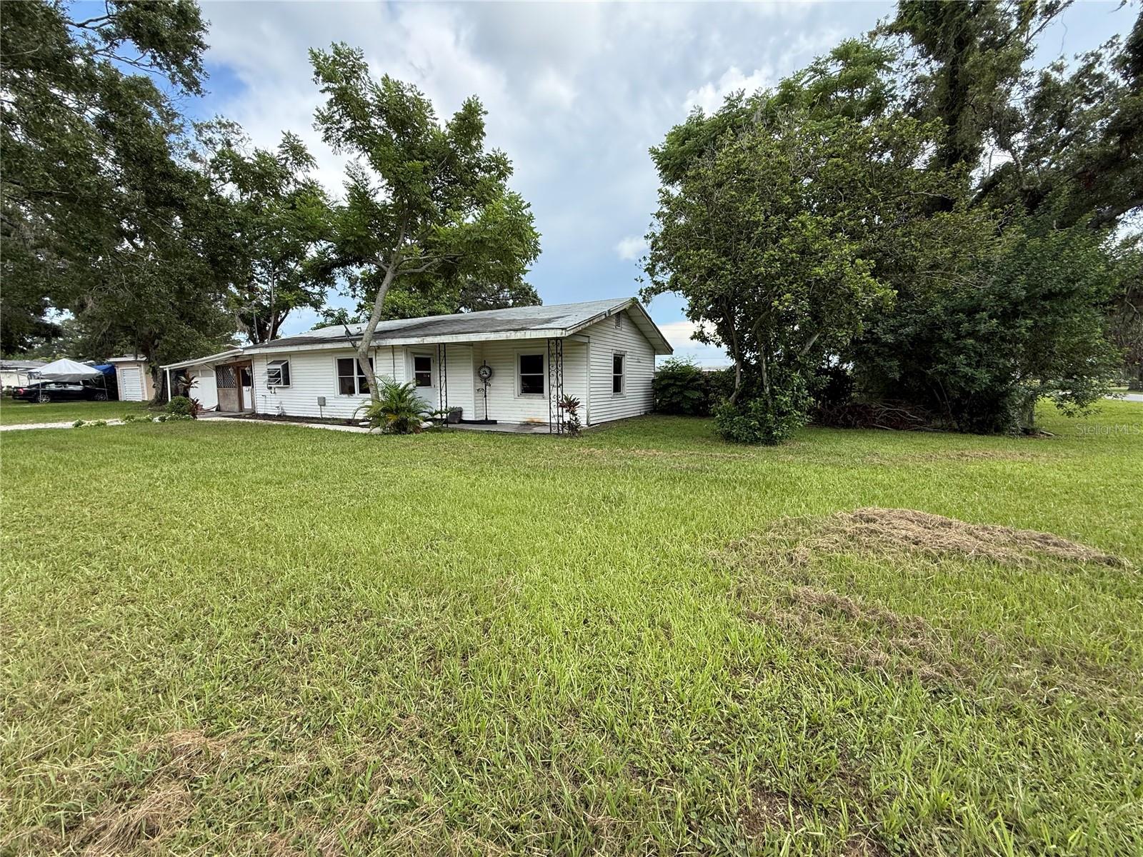 Image 7 of 30 For 2104 37th Avenue E