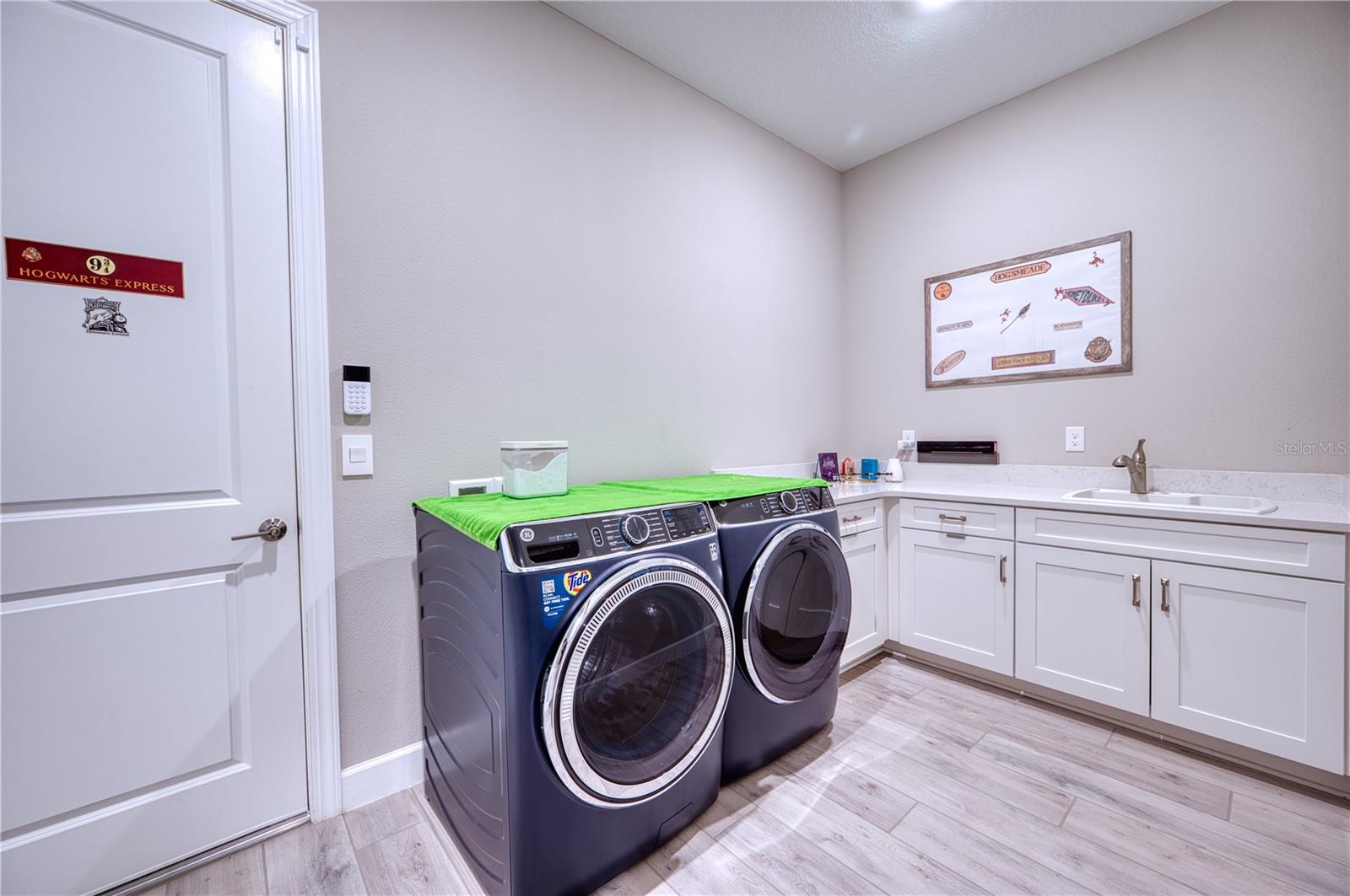Image 34 of 60 For 5618 Caserta Court