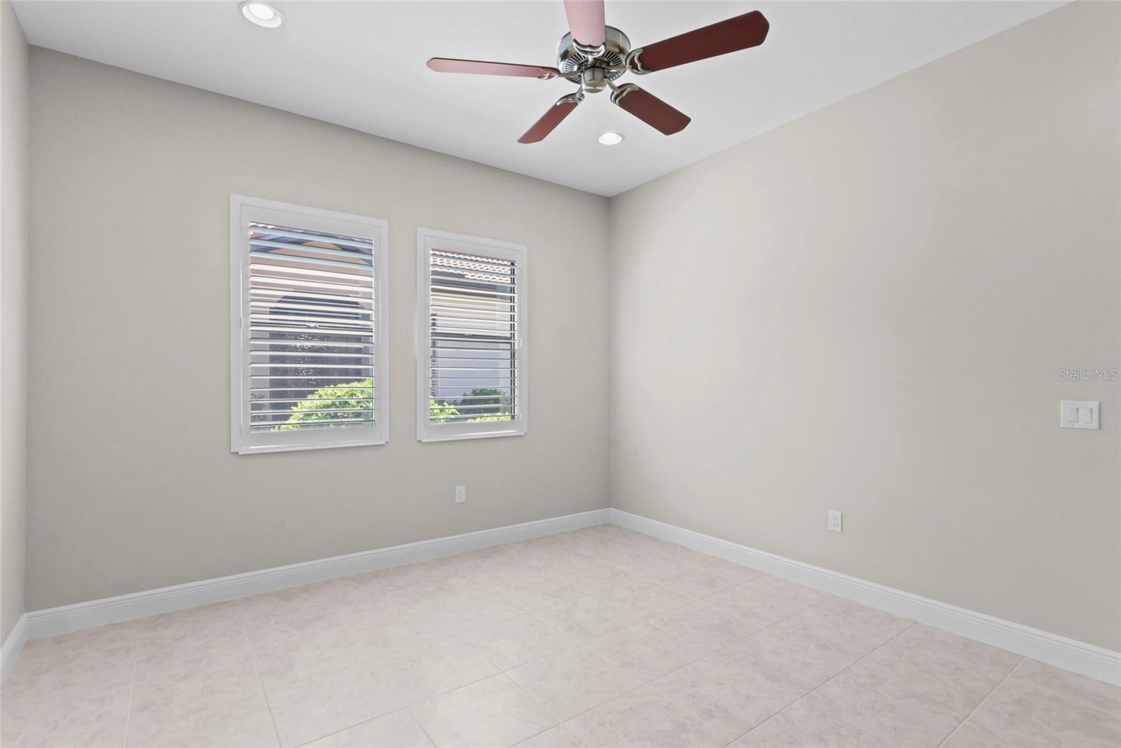 Image 11 of 34 For 10401 Crooked Creek Drive
