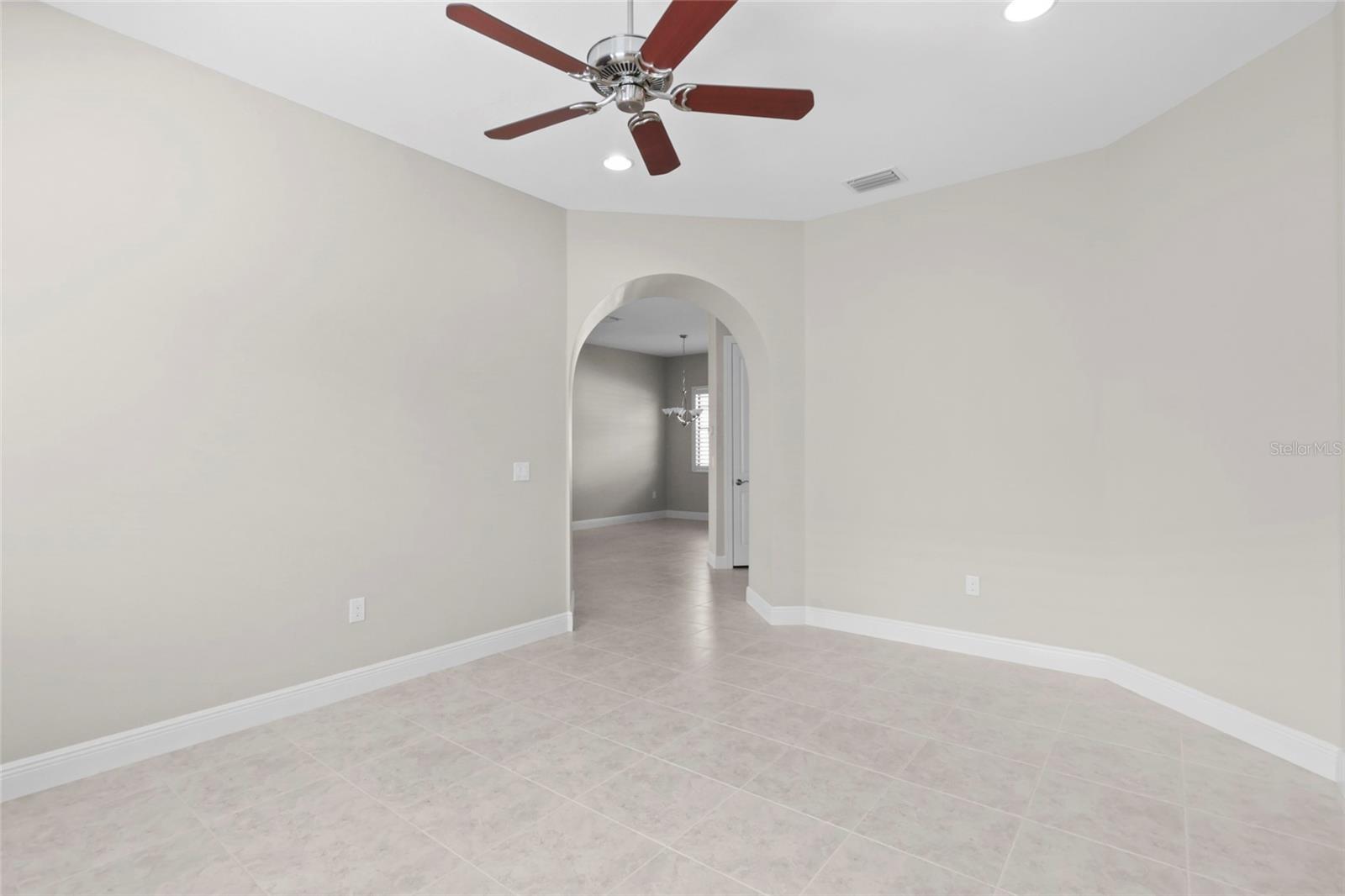 Image 9 of 34 For 10401 Crooked Creek Drive