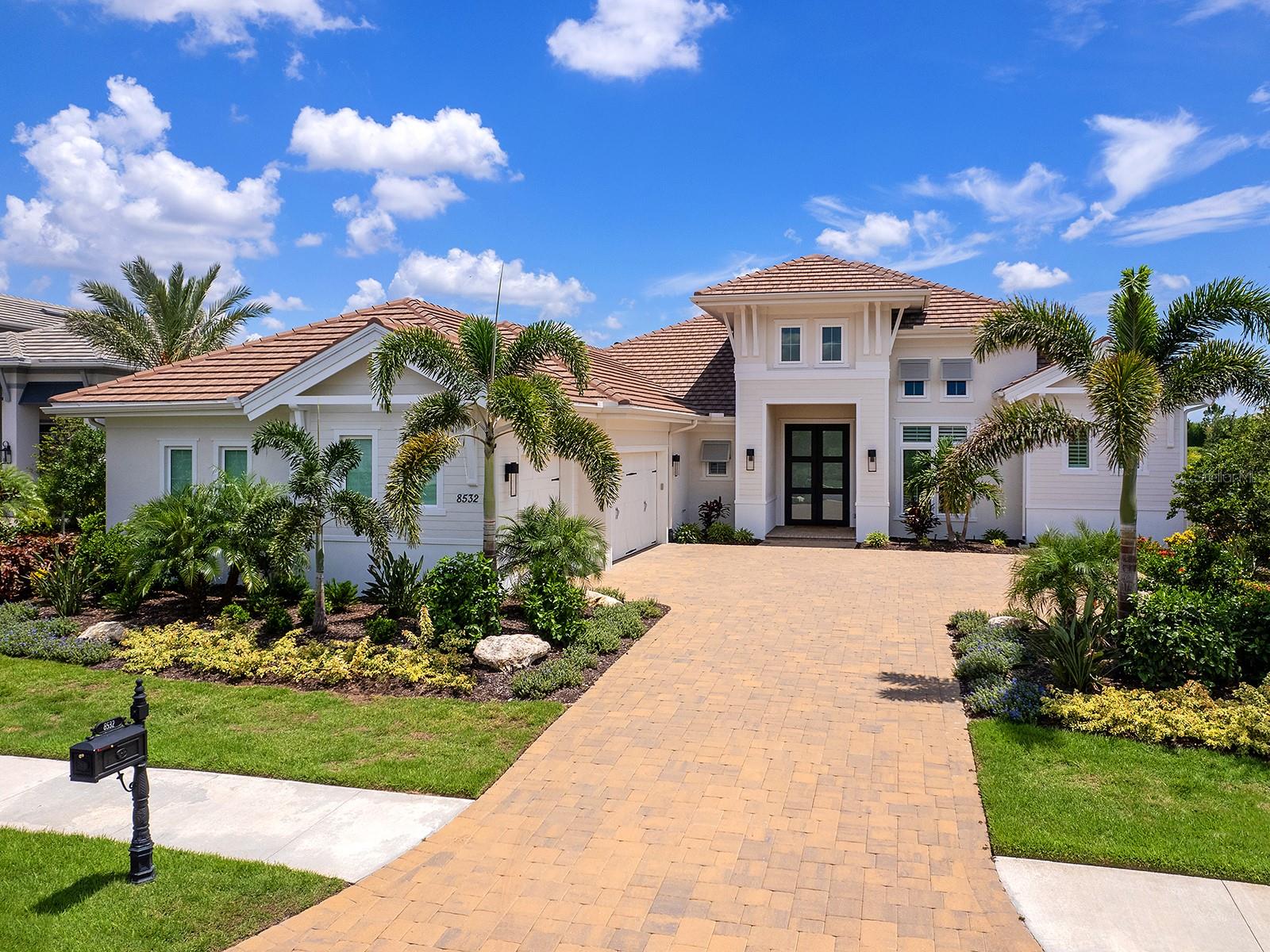 Details for 8532 Pavia Way, LAKEWOOD RANCH, FL 34202