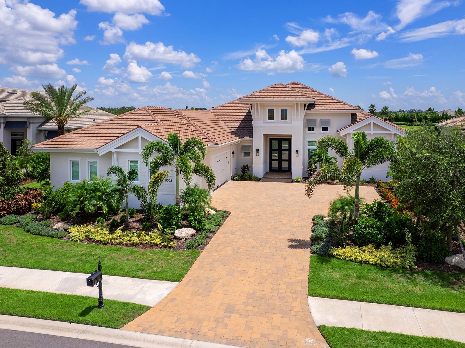 Image 13 of 100 For 8532 Pavia Way