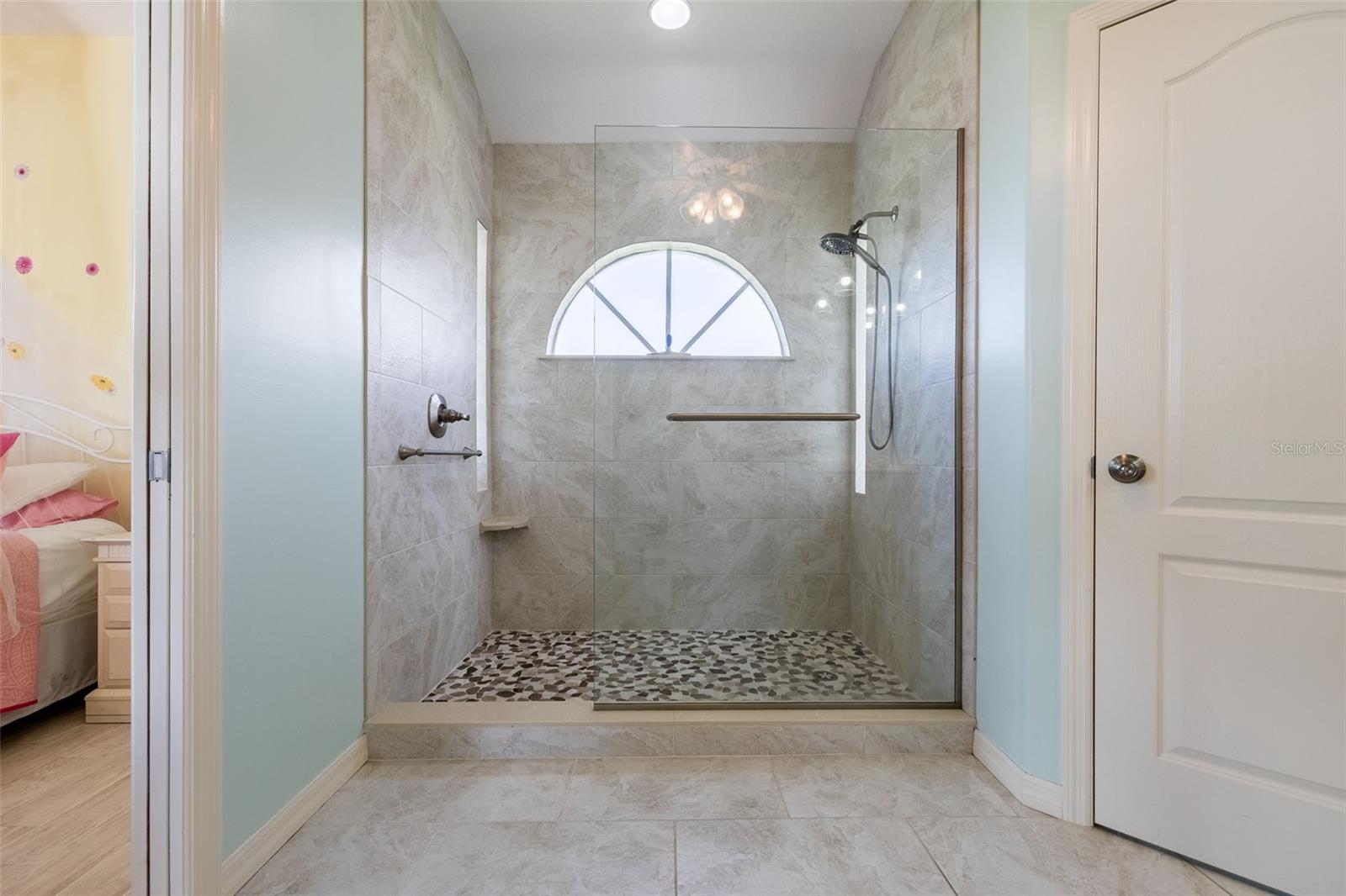 Image 30 of 68 For 2335 Malaya Court