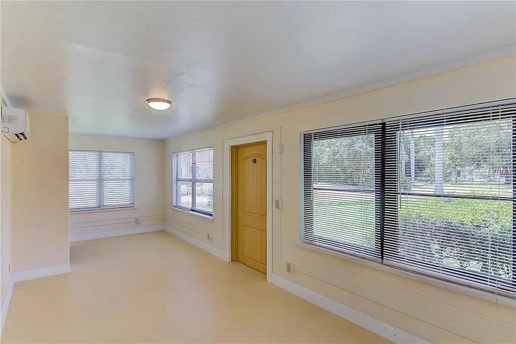 Image 5 of 16 For 408 3rd Avenue E A