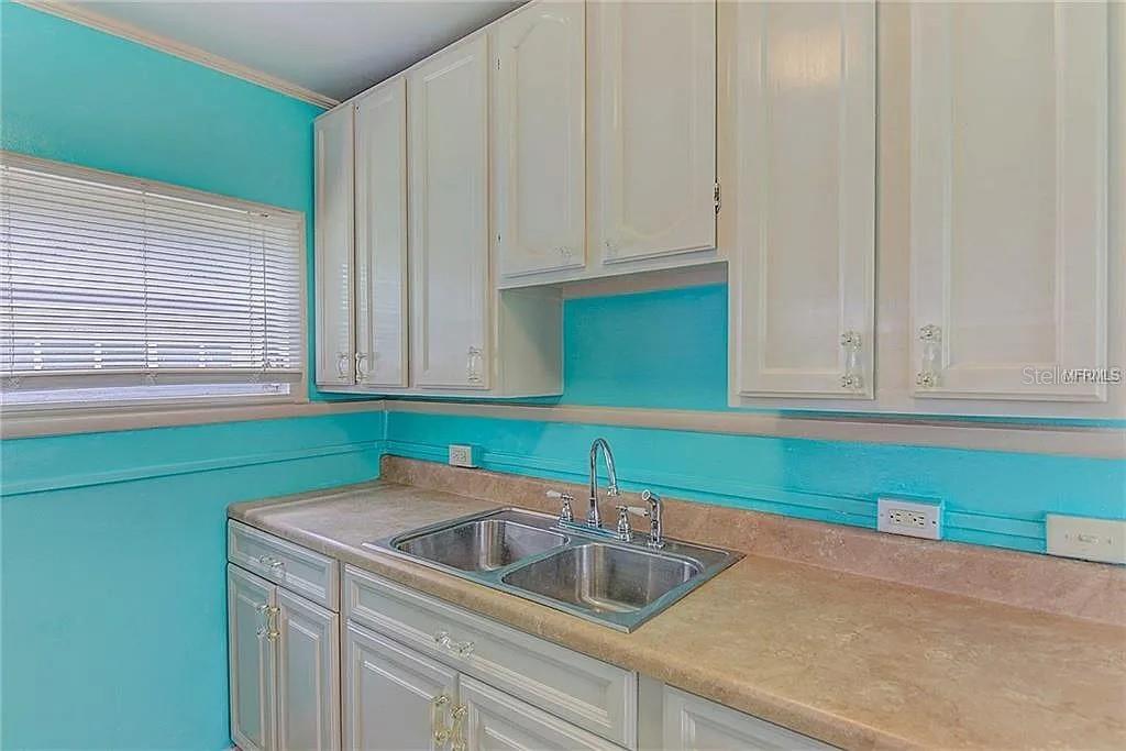 Image 8 of 16 For 408 3rd Avenue E A