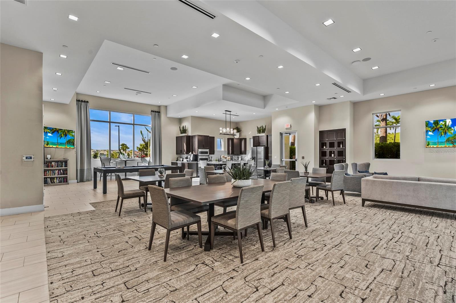 Image 62 of 84 For 6253 Mesa Glen