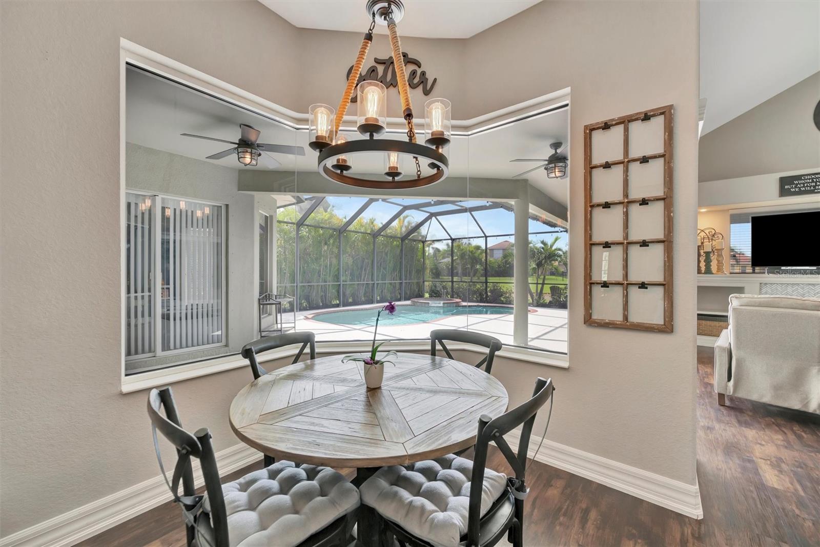 Image 12 of 81 For 12412 Daisy Place