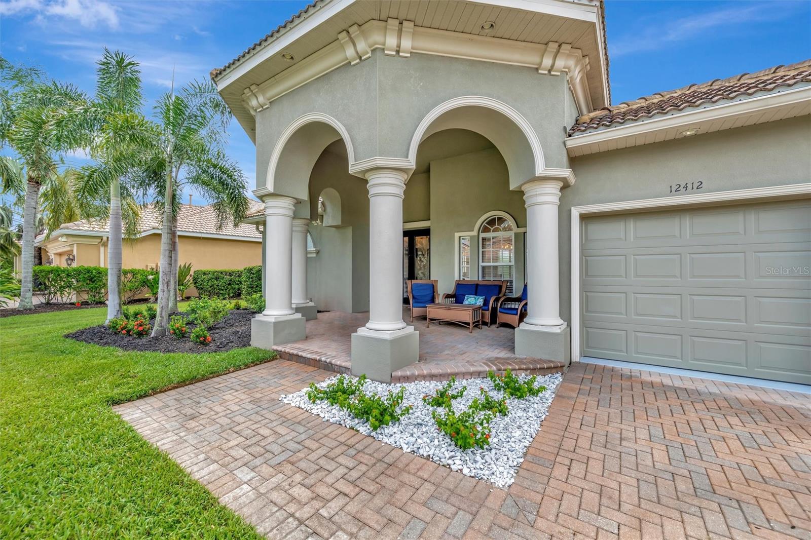 Image 4 of 81 For 12412 Daisy Place