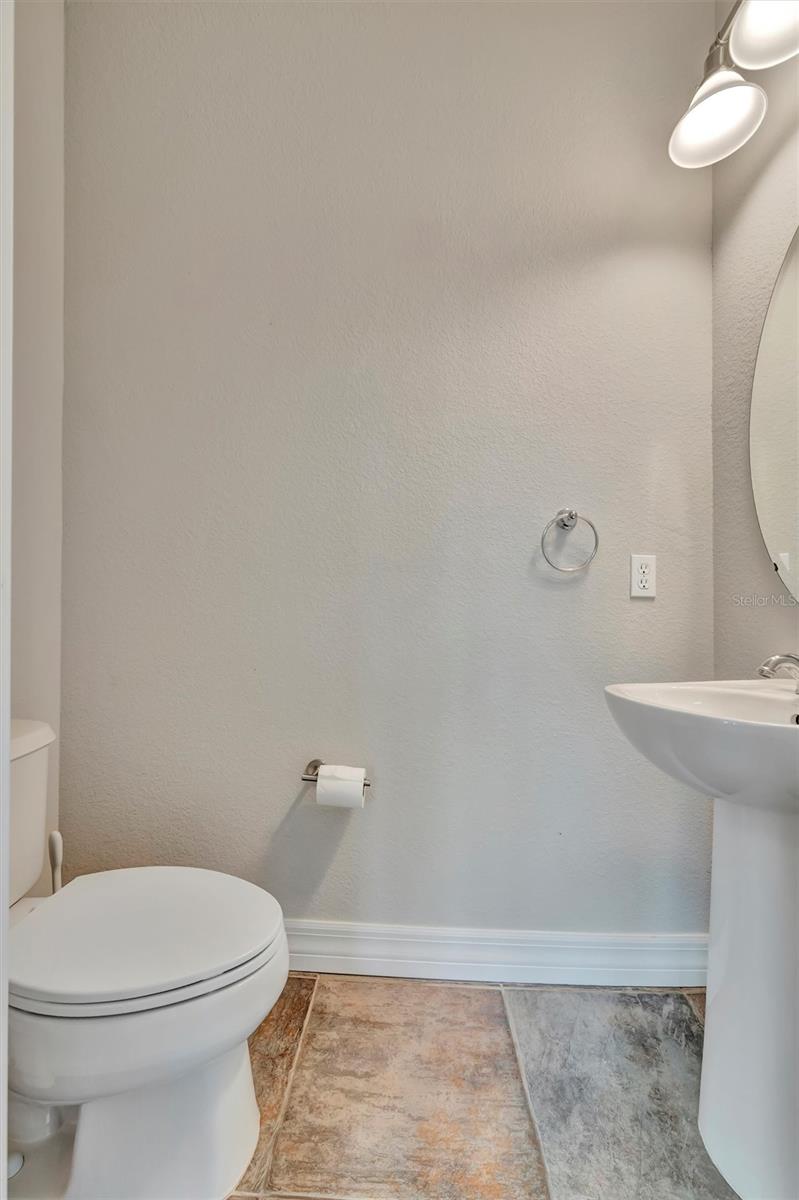 Image 53 of 81 For 12412 Daisy Place