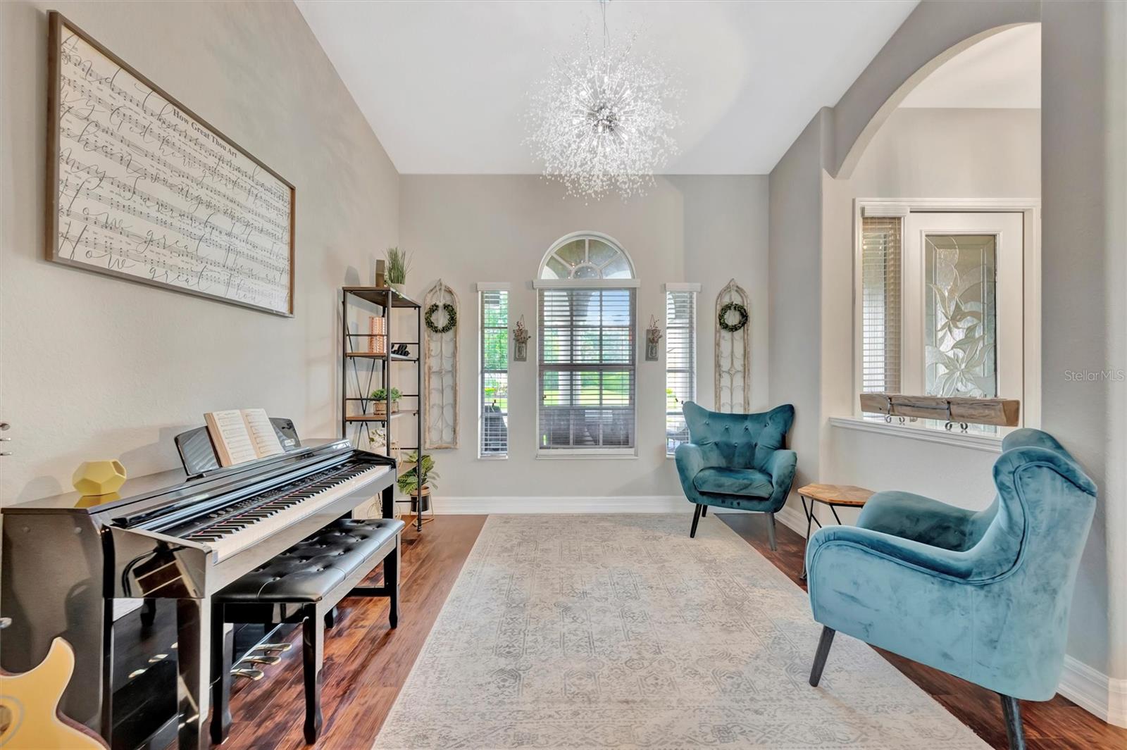 Image 7 of 81 For 12412 Daisy Place
