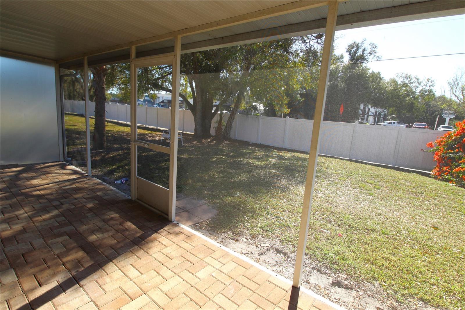 Image 11 of 11 For 869 Hand Avenue