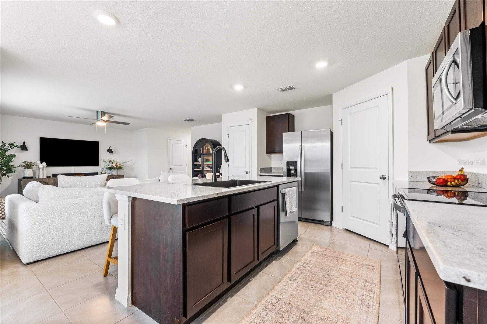 Image 14 of 59 For 2923 Rock Sound Street
