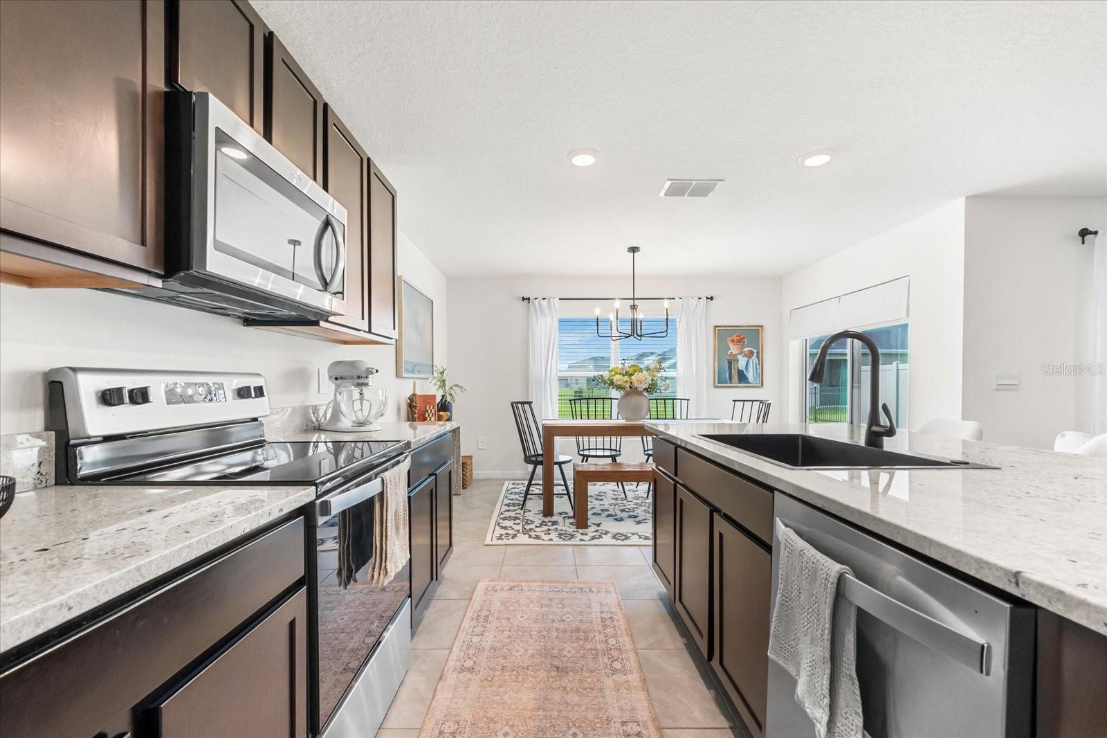 Image 18 of 59 For 2923 Rock Sound Street